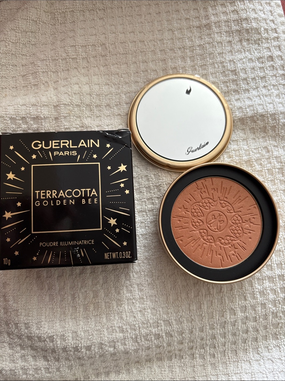 Guerlain Terracotta Golden Bee Illuminating Powder - NIB